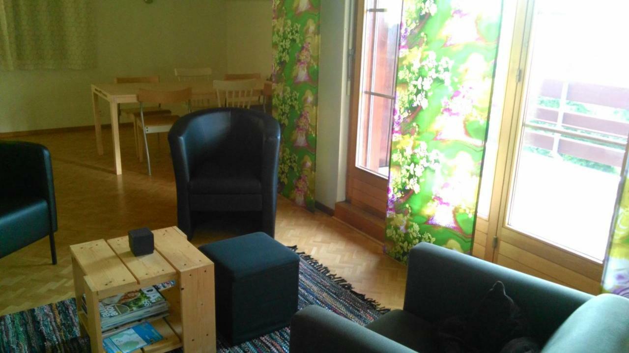 La Petite Fleur Apartment Enges Ngoại thất bức ảnh